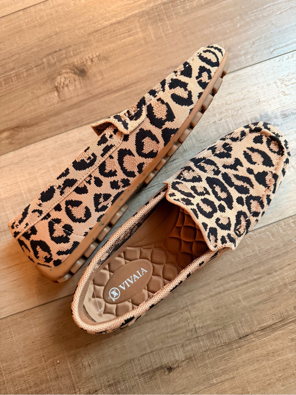VIVAIA Leopard Print Loafers Flats Size 40 NWOT